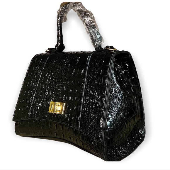 HOURGLASS BLACK EMBOSSED CROC LIKE HANDBAG PLUS WALLET - Picture 2 of 9